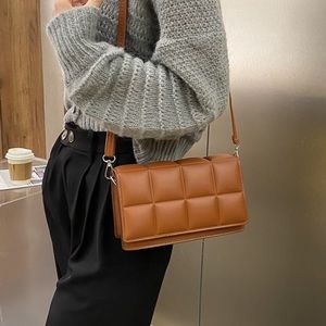 Elegant Tan Quilted Shoulder Bag
